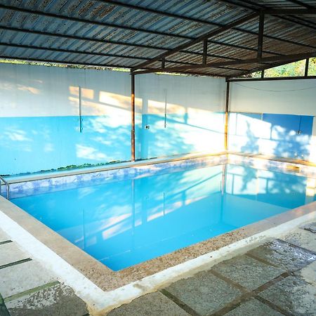 فندق The Club House بونديتْشيري المظهر الخارجي الصورة